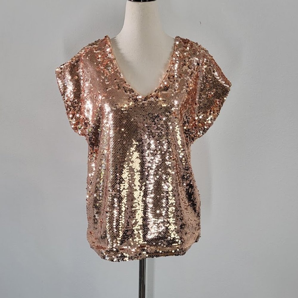 LAVISH  sequin top Sz M